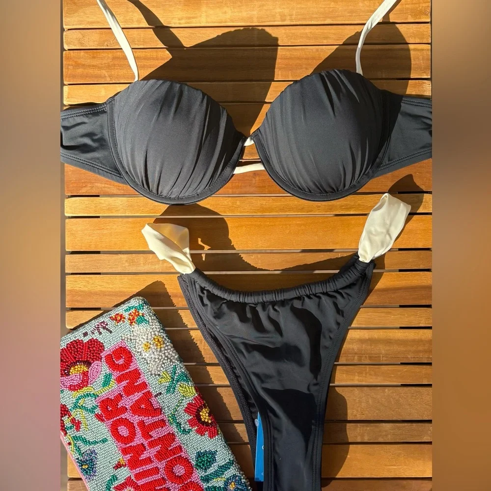 MEDIUM NWT CUPSHE Push-up Bra Black & White Shell Cup Bikini Set